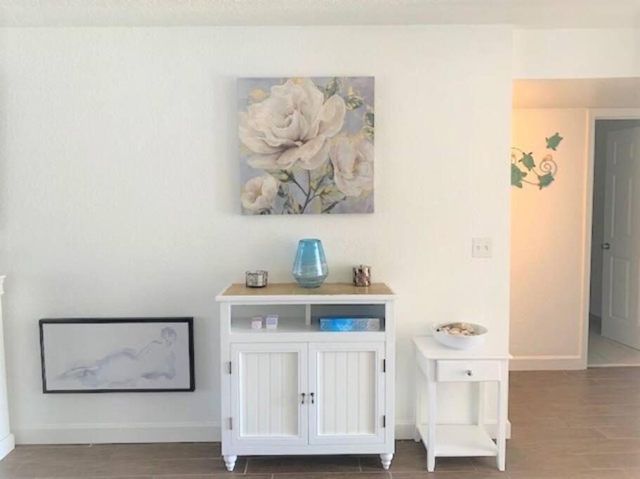 Beautiful Bright & Sparkling 2Bed 1Bath Beach Retreat - Unit 212 Cocoa Beach Exteriör bild