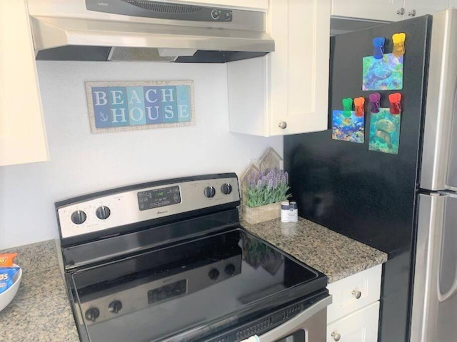 Beautiful Bright & Sparkling 2Bed 1Bath Beach Retreat - Unit 212 Cocoa Beach Exteriör bild