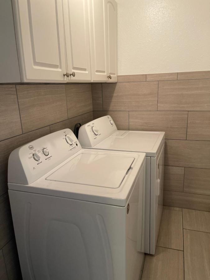 Beautiful Bright & Sparkling 2Bed 1Bath Beach Retreat - Unit 212 Cocoa Beach Exteriör bild