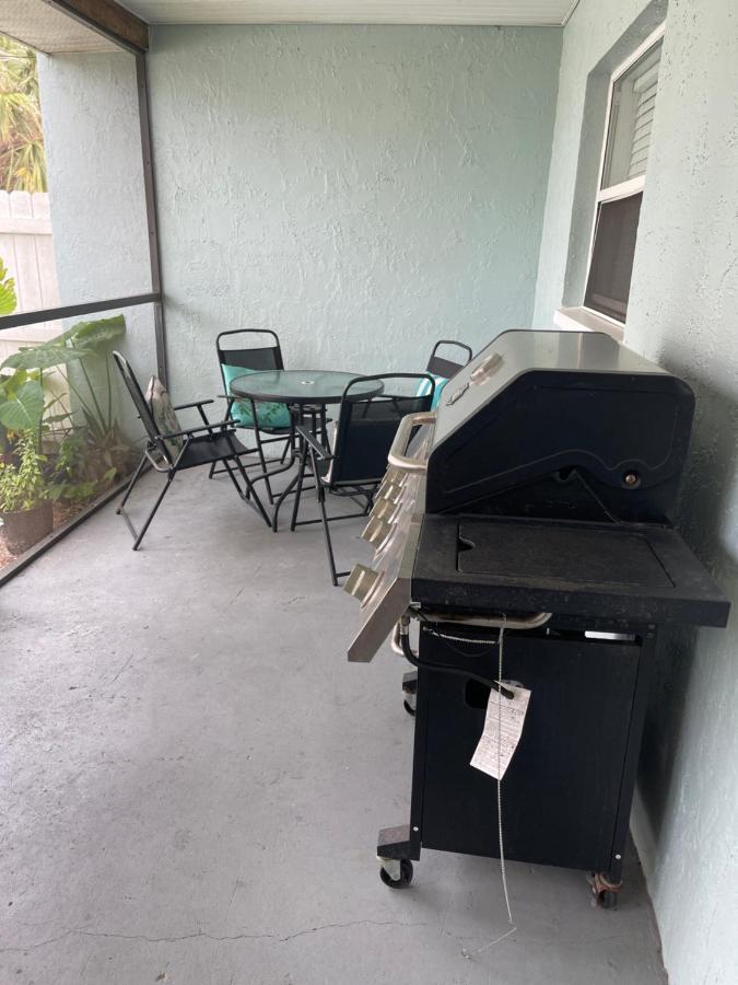 Beautiful Bright & Sparkling 2Bed 1Bath Beach Retreat - Unit 212 Cocoa Beach Exteriör bild